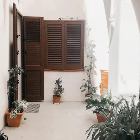 La Casa Di Maya דירה *